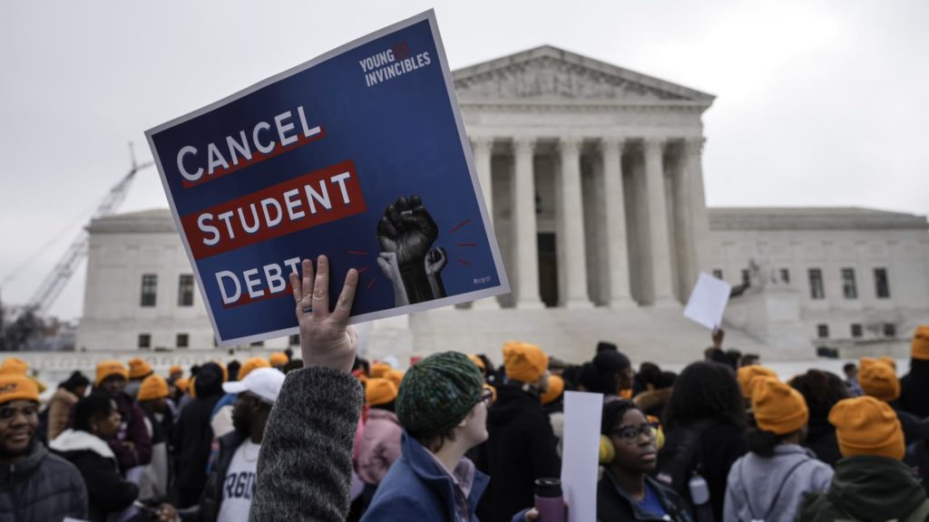 US Supreme Court Rejects Biden Administration's Student Loan Forgiveness Plan