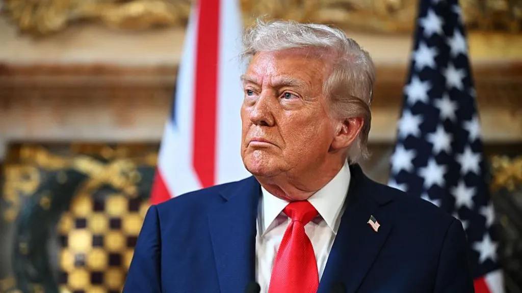 Trump Orders Troops to Portland, Authorizes “Full Force” Trump Orders Troops to Portland, Authorizes “Full Force”