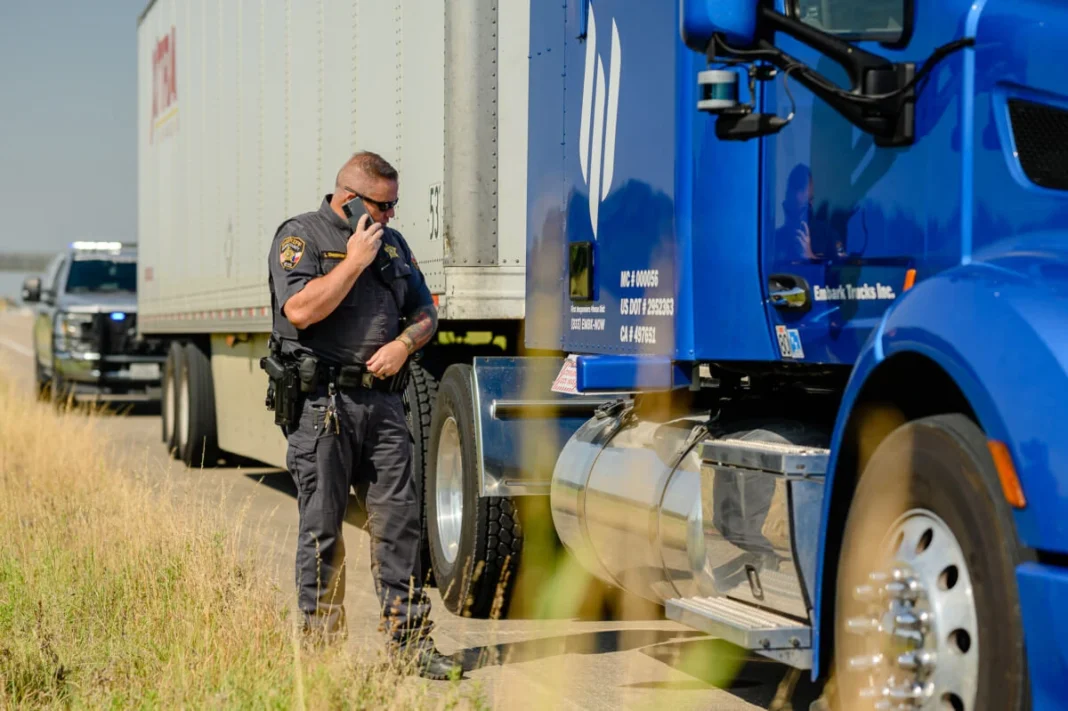 Fraudulent South Florida Mover Fined $110,000, Permanently Banned From Operating in Florida Florida regulators inspect moving company truck after fraud investigation