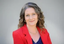 Layla Collins Releases Phone Records as Campaign Pushes Back on âBurnergateâ Allegations Layla Collins, wife of Florida Lt. Gov. Jay Collins, released phone records amid disputed allegations during the 2026 governor's race.
