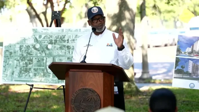 St. Petersburg Mayor Kenneth Welch announces the selected development teams for the Historic Gas Plant District redevelopment project.
